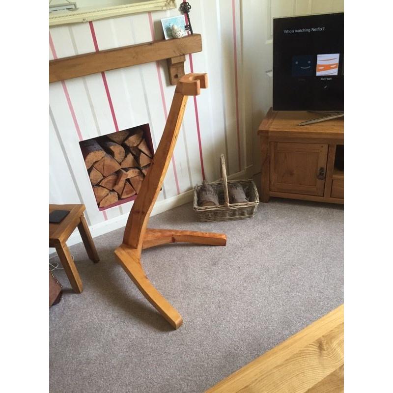 Guitar stand for swap or sale
