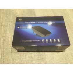LINKSYS RE1000 UNIVERSAL DUAL BAND WI-FI RANGE EXTENDER/WIRELESS SIGNAL BOOSTER