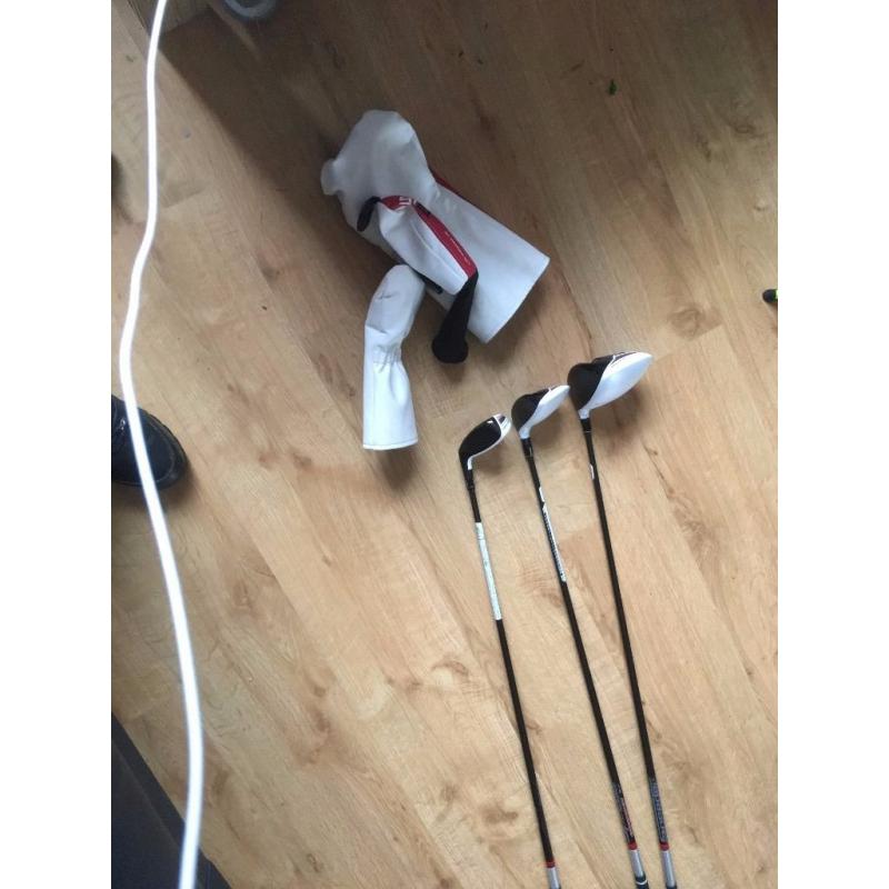 TaylorMade R15 Driver 3 Wood and Rescue club. All in fantastic condition Regular Flex