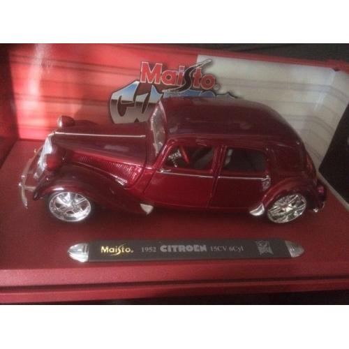 Maisto 1952 model car