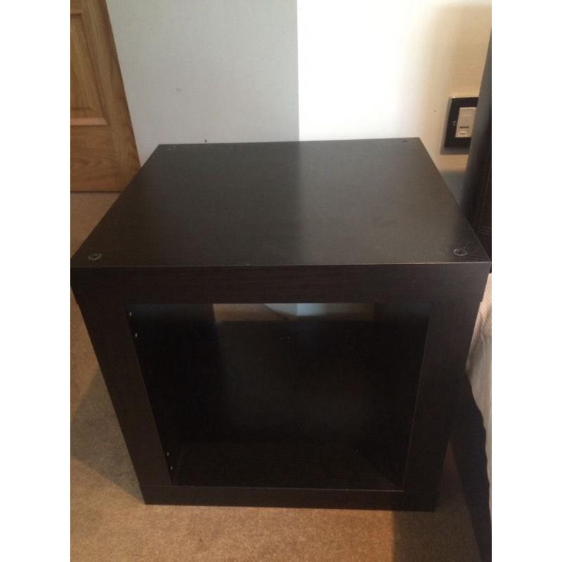 Solid bed side table