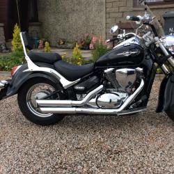 Suzuki Intruder 800
