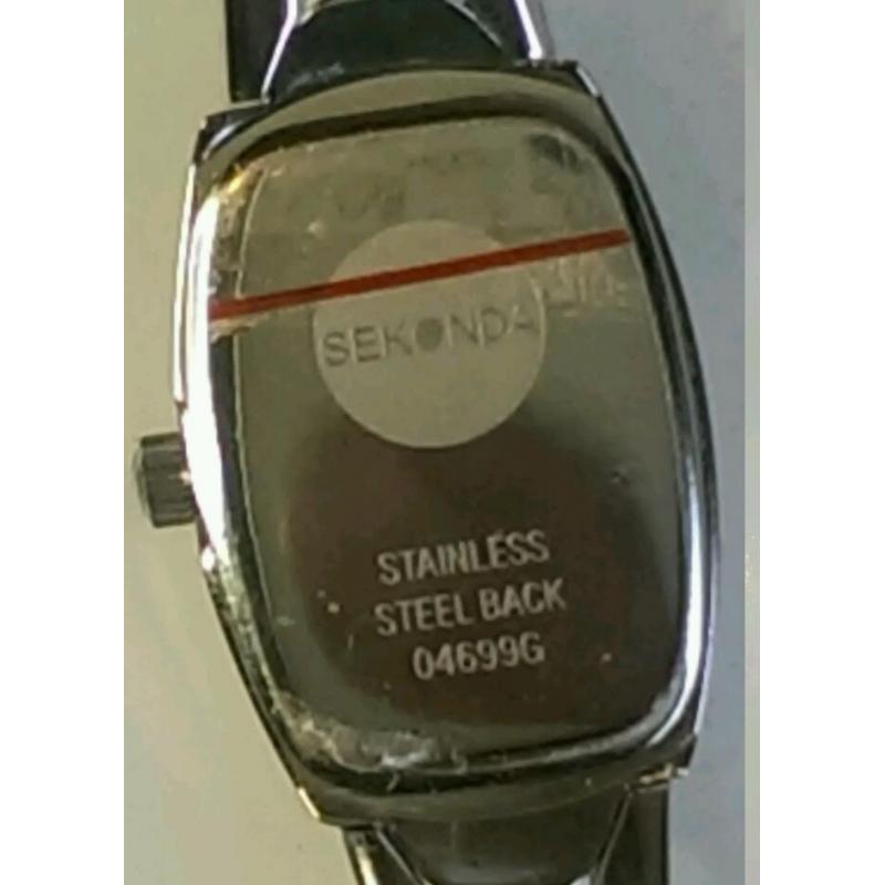 Genuine sekonda ladies watch with diamonds