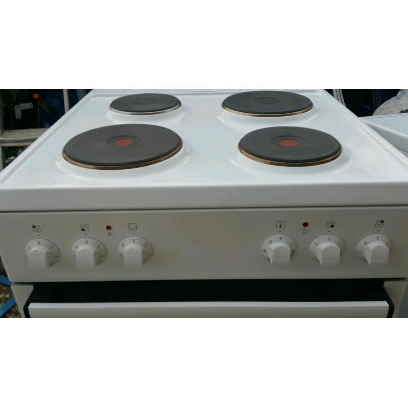 Gorenje 600mm freestanding Electric cooker