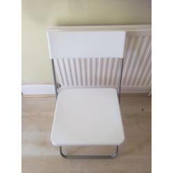 6 white ikea chairs