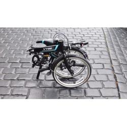 Top brand Dahon folding bike including case. As new and nearly half the current price.
