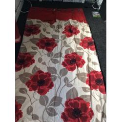 Red poppy curtains