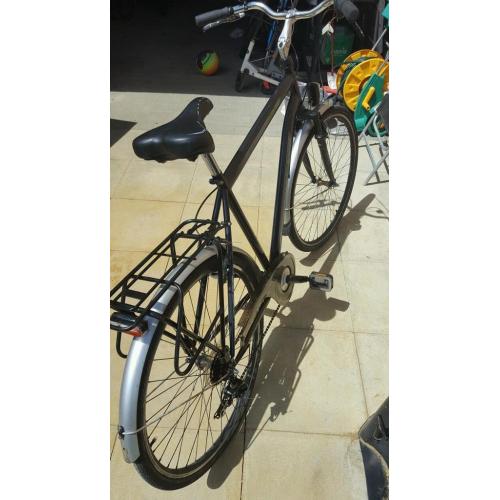 Man's dutch bike