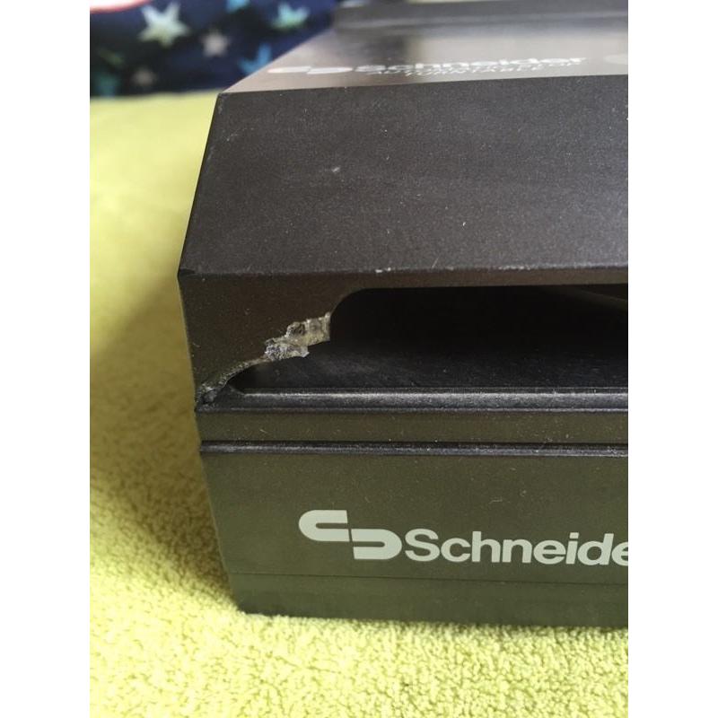 Schneider Music system