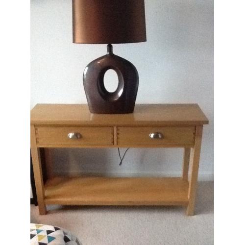 Consol table