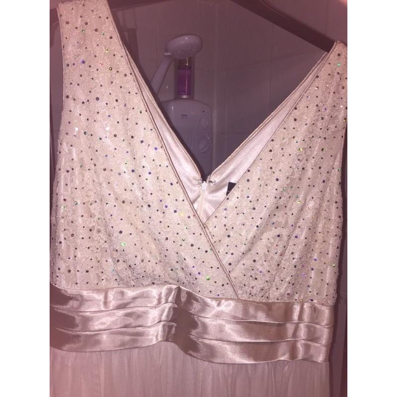 Wedding outfit size uk18