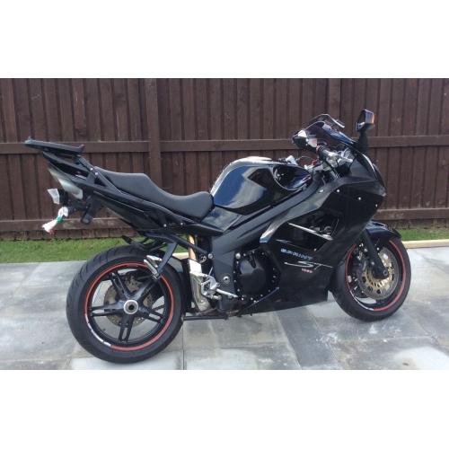 TRIUMPH ST 1050