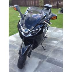 TRIUMPH ST 1050