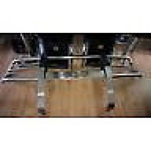 mitsubushi shogun chrome bullbar {BARGAIN}