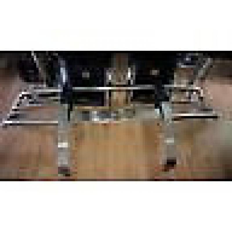 mitsubushi shogun chrome bullbar {BARGAIN}