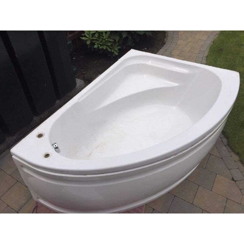 Bathroom sink and bath