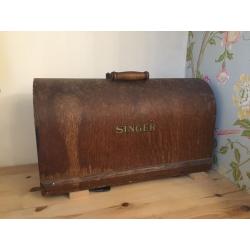 Vintage singer sewing machine 1932 99k case and instructions