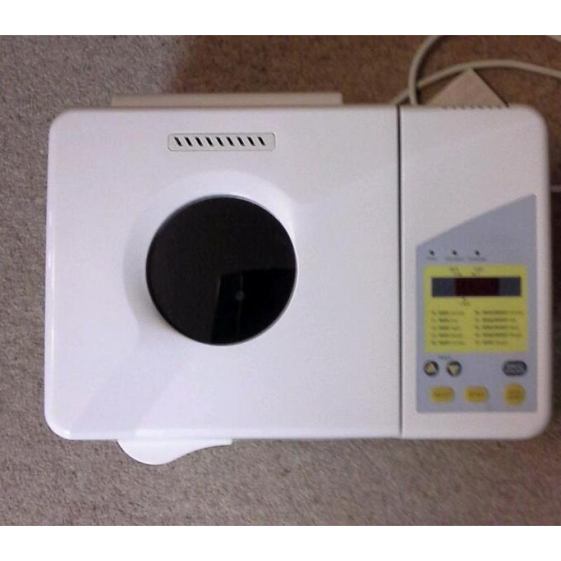 Hinari bread maker