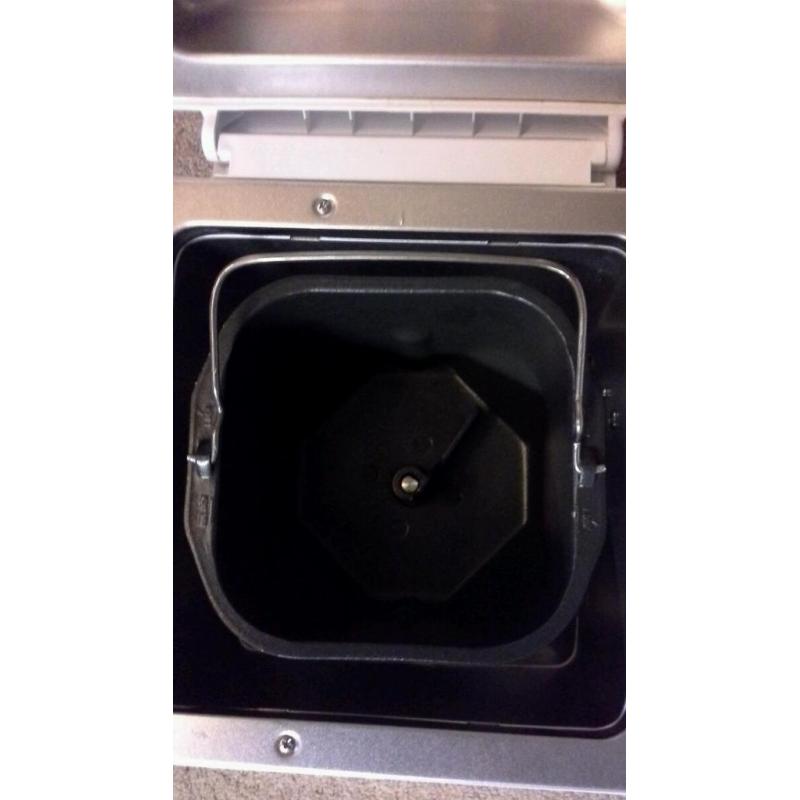 Hinari bread maker