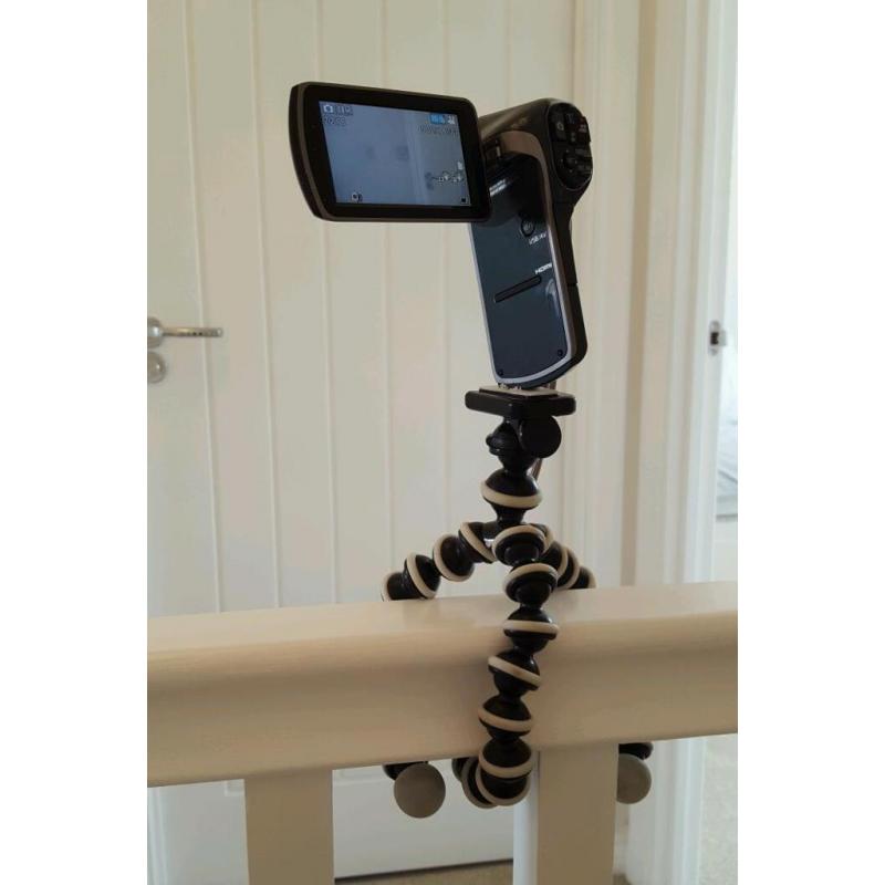Panasonic HX-DC2 1080p 14 megapixel Digital Camcorder