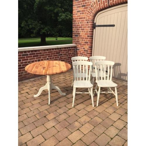 Farmhouse solid pine table and 4 X chairs