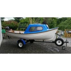 Fishing boat trailer outboard