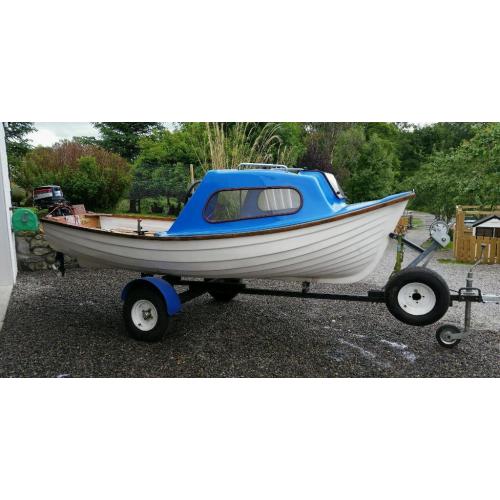 Fishing boat trailer outboard