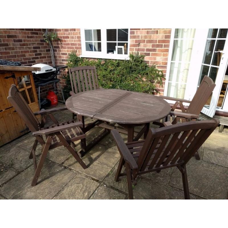 Lovely Wooden Outdoor Furniture Set