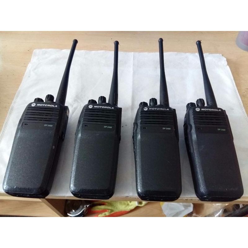 4 WALKY TALKIE MOTOROLA dp3400