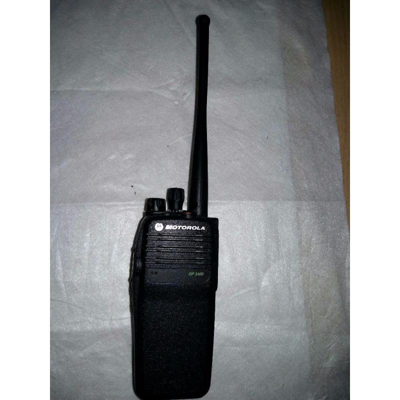 4 WALKY TALKIE MOTOROLA dp3400