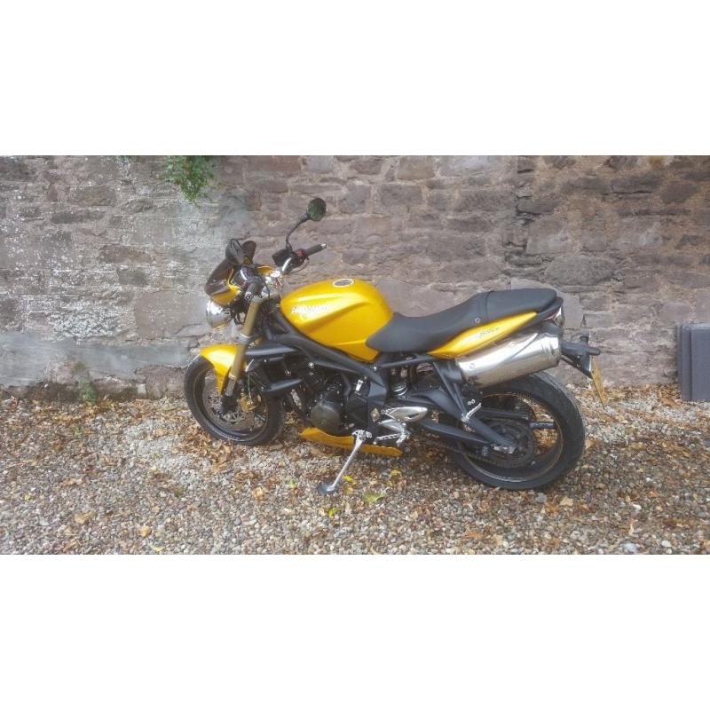 Street Triple 675 2011