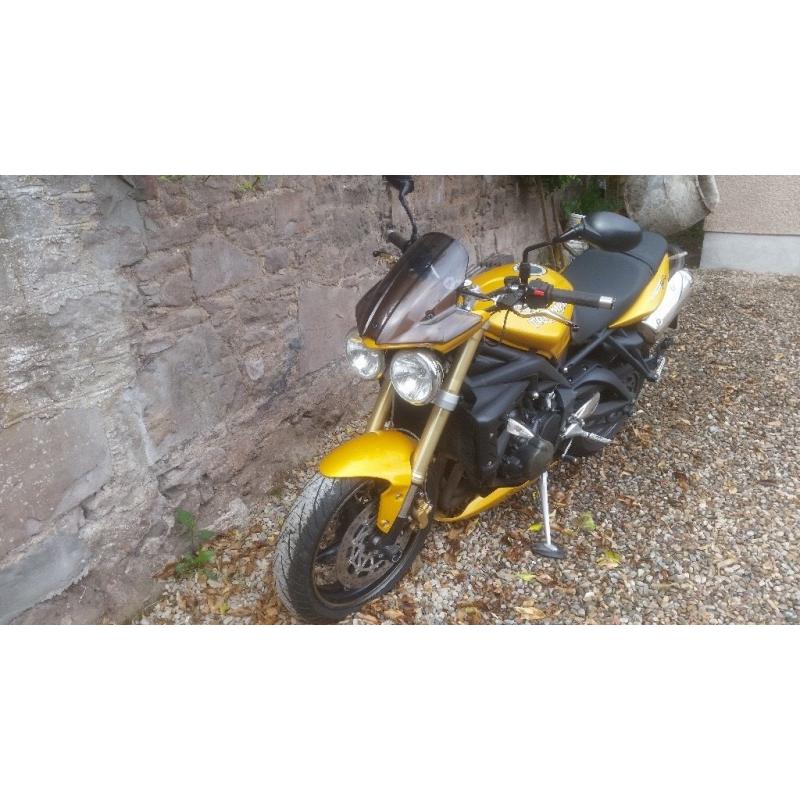 Street Triple 675 2011