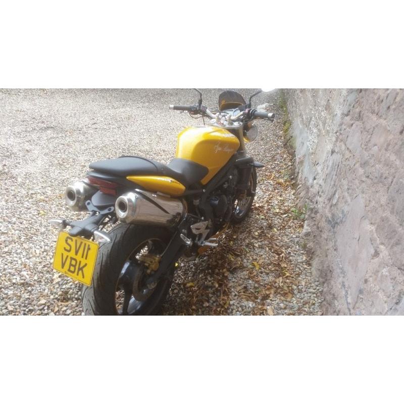 Street Triple 675 2011