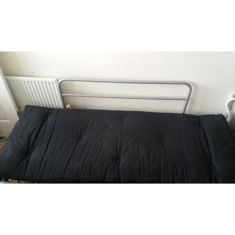 Single sofa bed