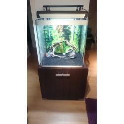 FLUVAL FISH TANK FOR SALE,,FULL SET UP