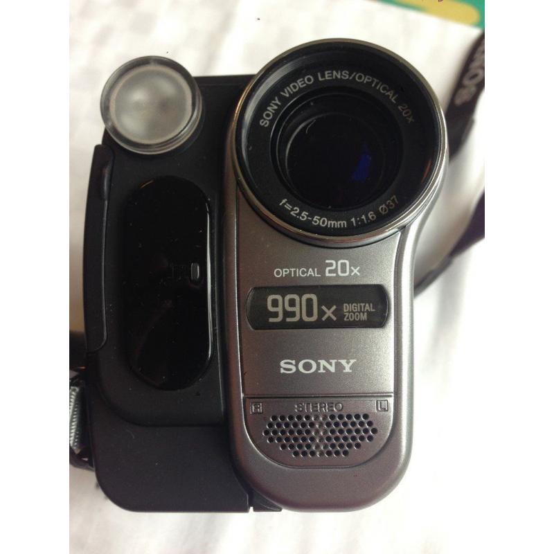 Sony Handycam Digital 8 (DCR-TRV270E)