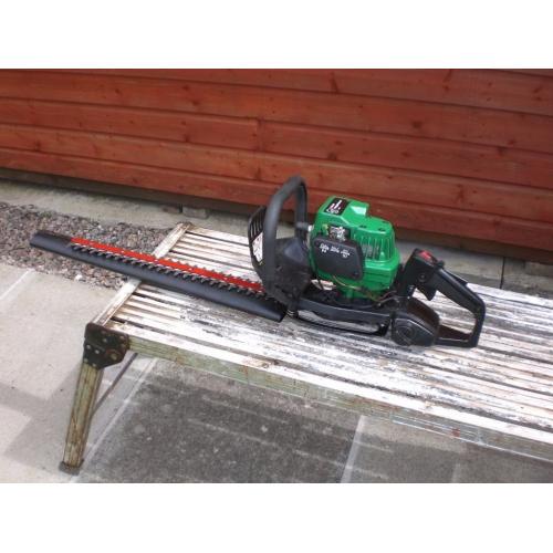 Hedge trimmer
