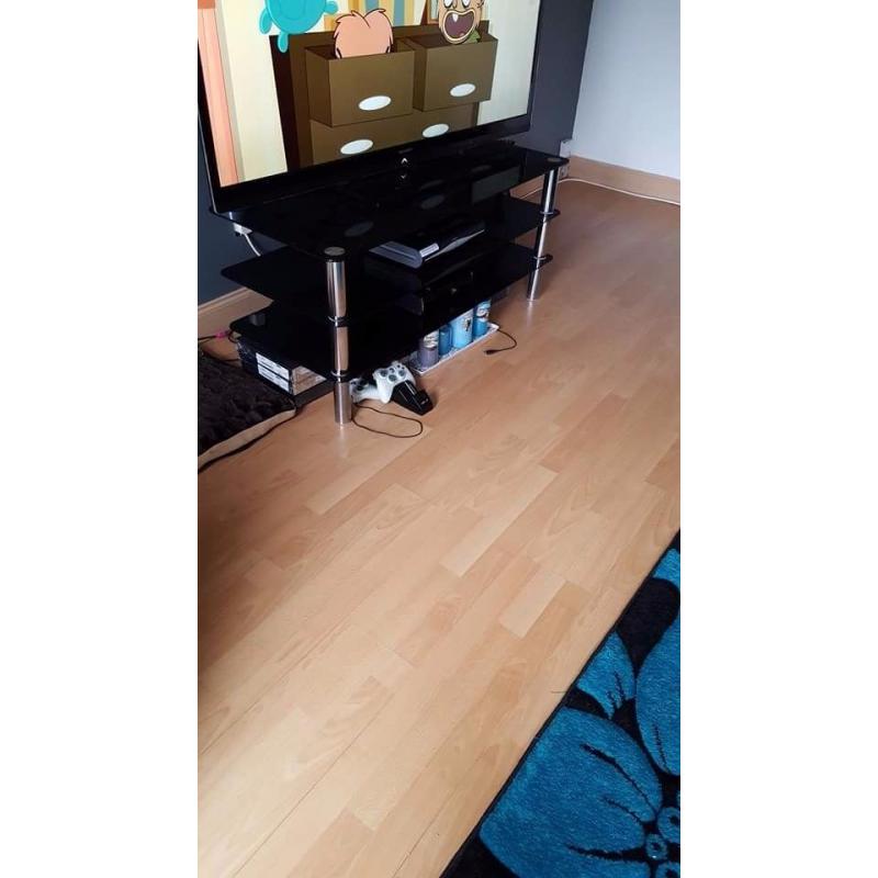 black and chrome glass tv stand