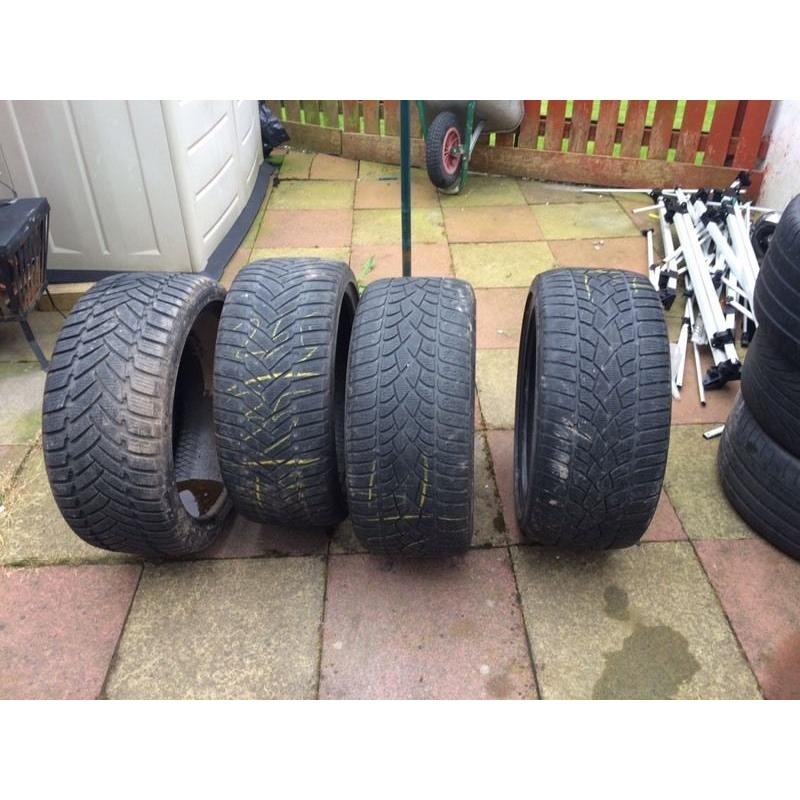 255 35 19 Dunlop winter tyres