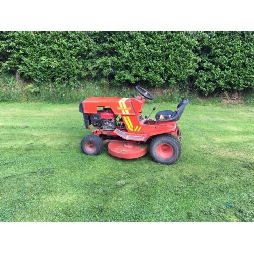 Honda engined Westwood ride on lawnmower