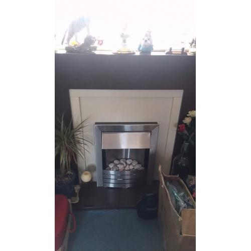 Eletric fire and surround