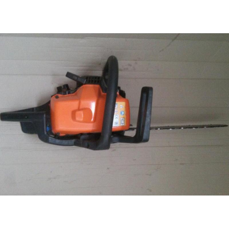 McCullouch petrol chainsaw