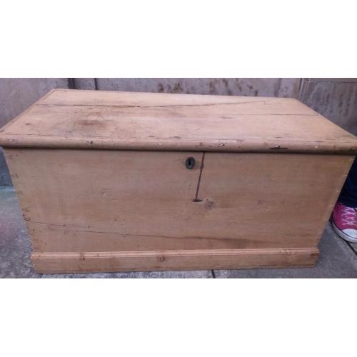 Antique pine blanket box