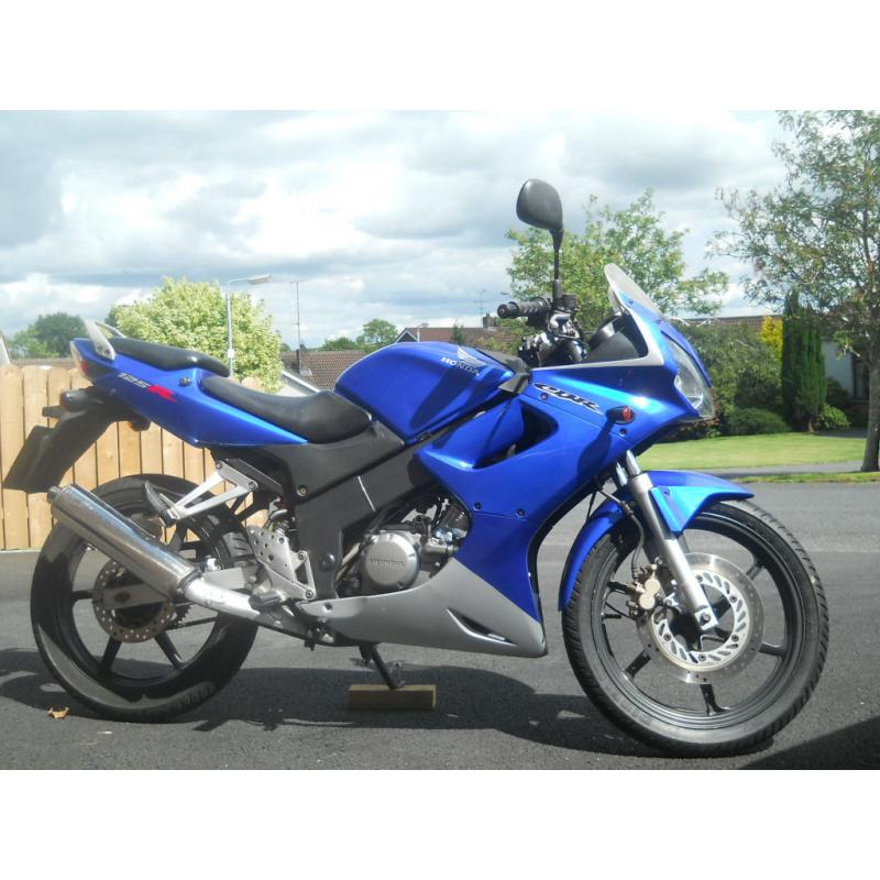 Honda CBR 125R 4 (2004)