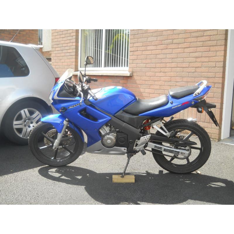 Honda CBR 125R 4 (2004)