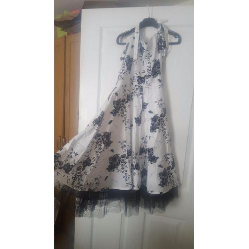 Ladies 1950s style dress