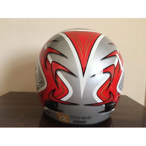 Crash helmet