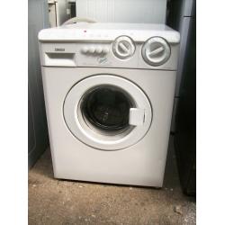 COMPACT WASHING MACHINE.FREE DELIVERY LOCAL TO NEW MILTON