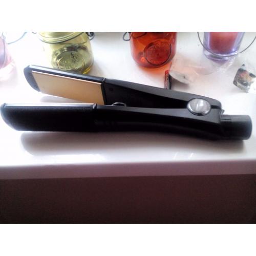 Hair straighteners