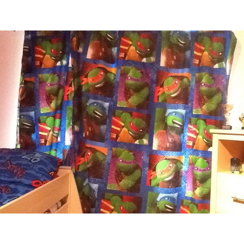 Ninja Turtle reversible single duvet cover,pillow case & matching curtains